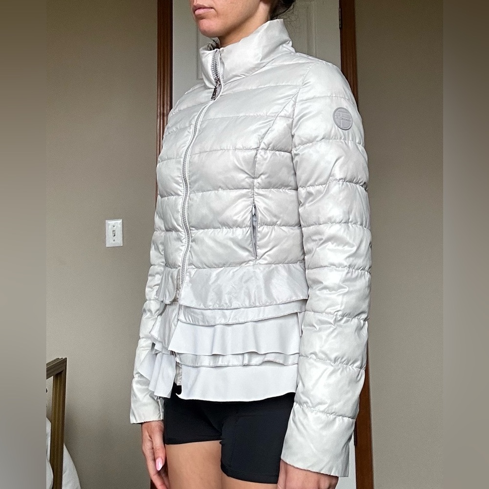 Lightweight grey Tahari coat size small.